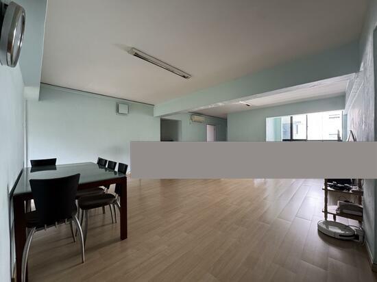 684C Woodlands Drive 62 HDB Apartment For Sale, $888,000, 4 Bed 2 Bath 1,517 sqft $585.00 psf