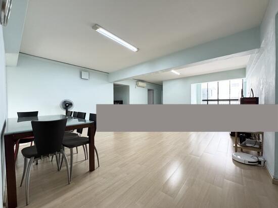 684C Woodlands Drive 62 HDB Apartment For Sale, $888,000, 4 Bed 2 Bath 1,517 sqft $585.00 psf