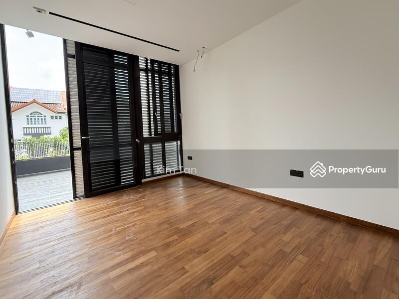 D17 Brand New Beachfront Landed For Sale