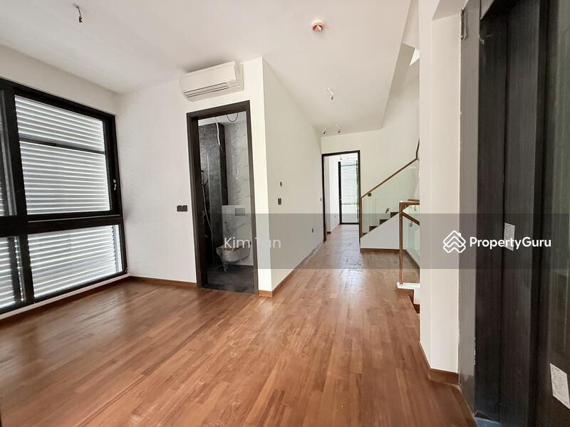 D17 Brand New Beachfront Landed For Sale