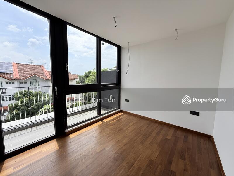 D17 Brand New Beachfront Landed For Sale