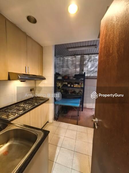 Freehold landed home– Call Amy Zeng @ 9177.2688