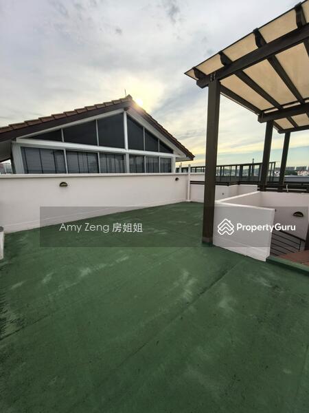 Freehold landed home– Call Amy Zeng @ 9177.2688