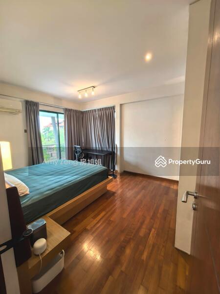 Freehold landed home– Call Amy Zeng @ 9177.2688