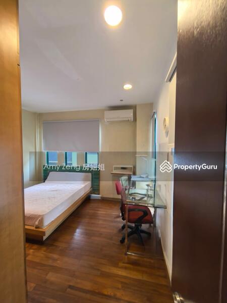 Freehold landed home– Call Amy Zeng @ 9177.2688