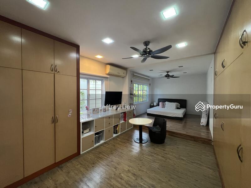 Upper Paya Lebar Road