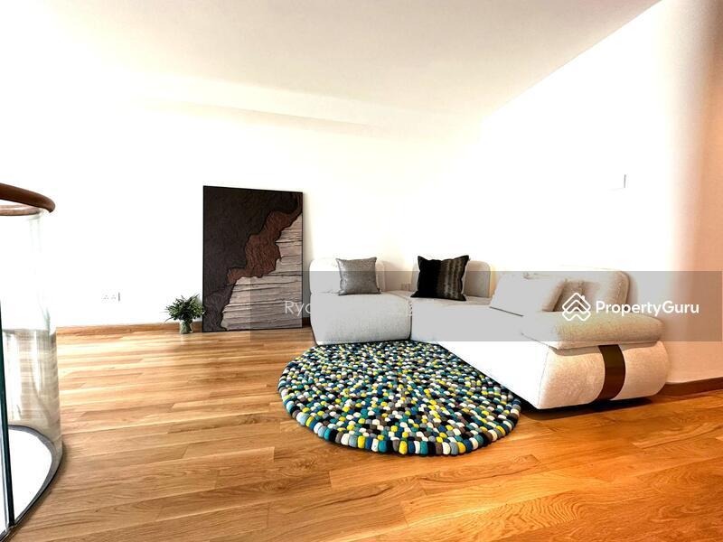 Terrace for Sale: D19, 558616