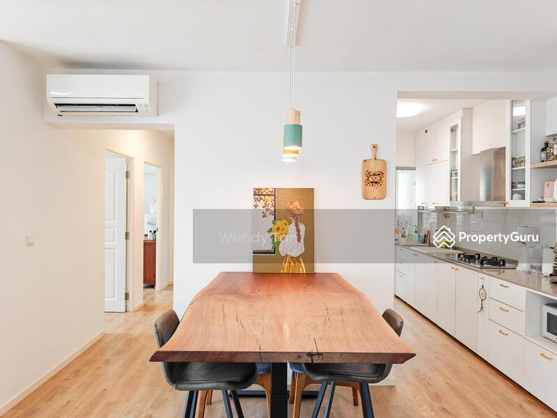 Prop-GPT: HDB Flat: D19 Punggol 271B Punggol Walk