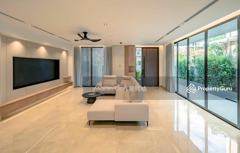 Prop-GPT: Detached: D10 Ardmore HOT PICK Wide Corner Plot BUNGALOWBotanic Gardens Vicinity!