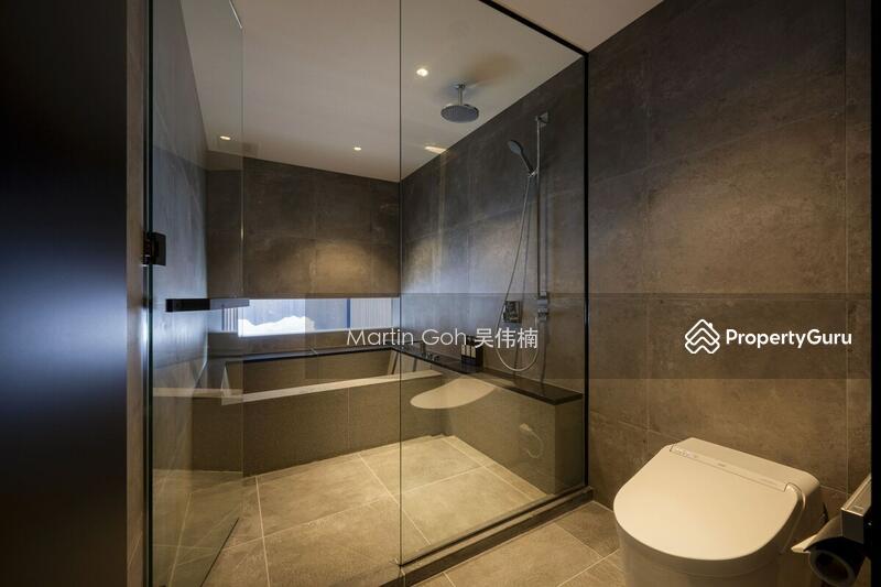 HOT PICK Wide Corner Plot BUNGALOWBotanic Gardens Vicinity!