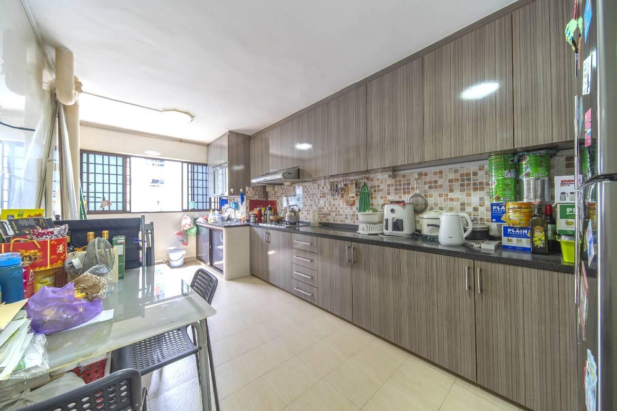 134 Bedok North Street 2 HDB Apartment For Sale, $440,000, 2 Bed 2 Bath 850 sqft $518.00 psf