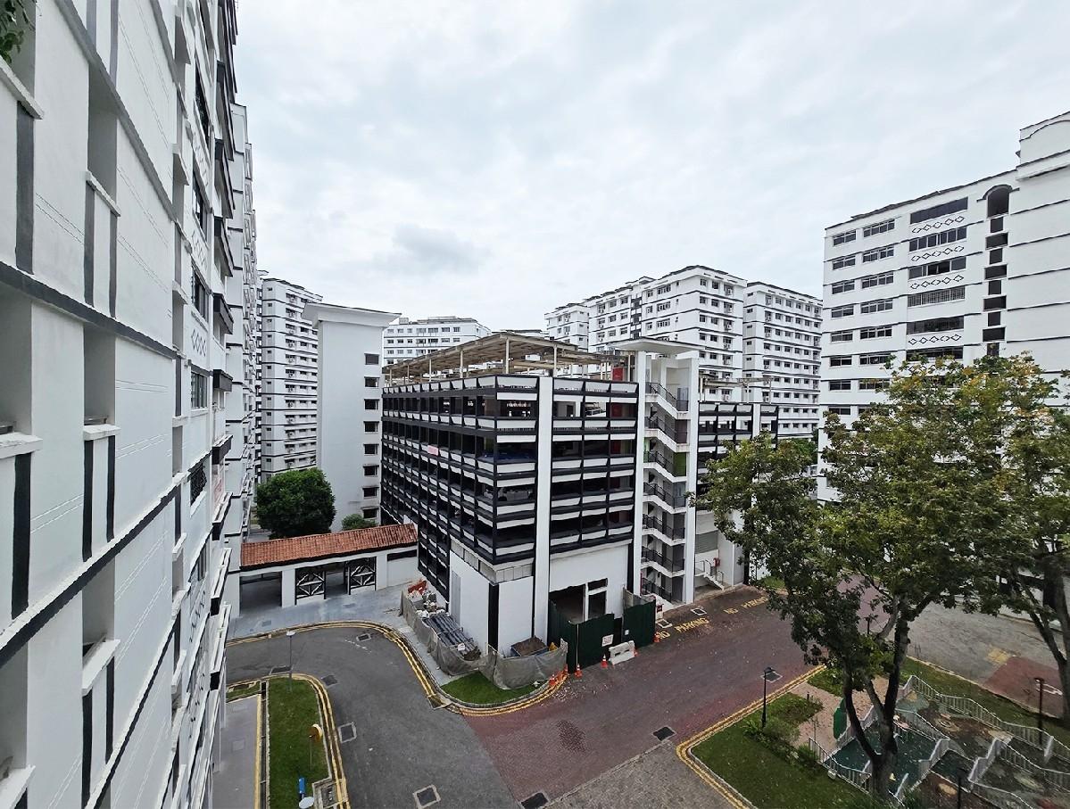 HDB Apartment for Sale: Tampines, D18, 523495