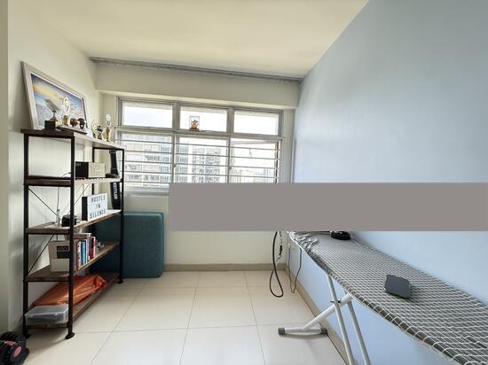 432C Yishun Avenue 1 HDB Apartment For Sale, $730,000, 3 Bed 2 Bath 1,206 sqft $605.00 psf