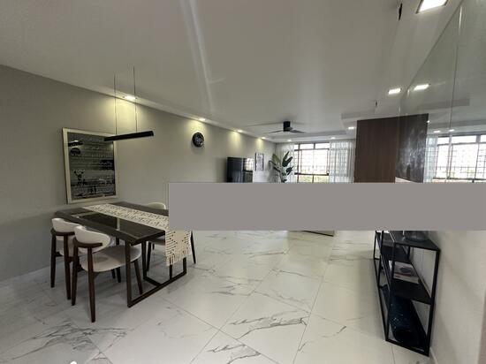 271D Jurong West Street 24 HDB Apartment For Sale, $700,000, 3 Bed 2 Bath 1,206 sqft $580.00 psf