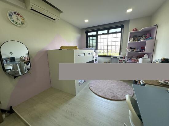 271D Jurong West Street 24 HDB Apartment For Sale, $700,000, 3 Bed 2 Bath 1,206 sqft $580.00 psf