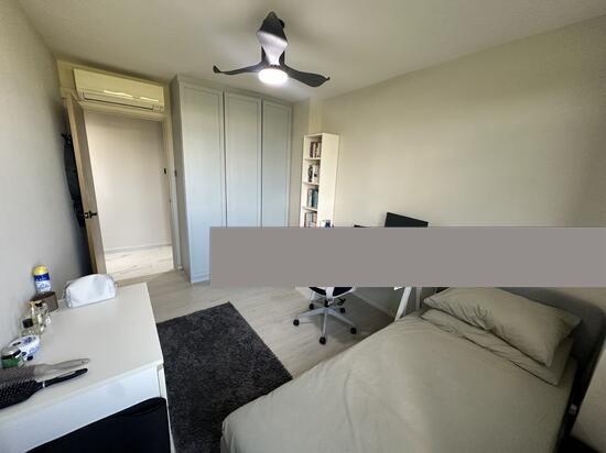 271D Jurong West Street 24 HDB Apartment For Sale, $700,000, 3 Bed 2 Bath 1,206 sqft $580.00 psf