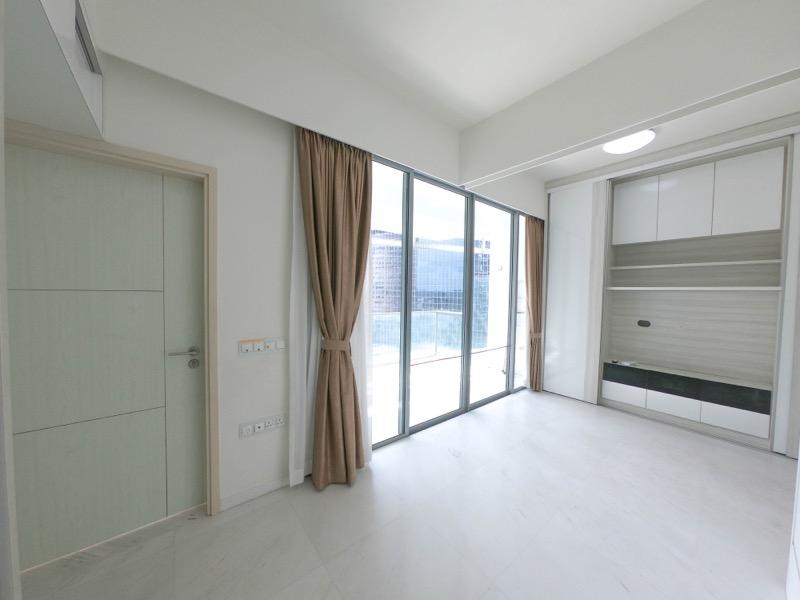 Lincoln Suites Condominium For Sale, $1,150,0001 Bath 474 sqft $2,426.00 psf