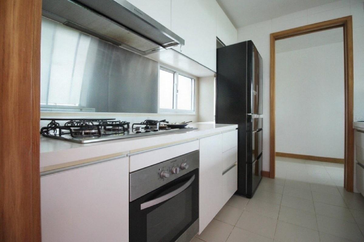 Condominium for Sale: D23, 679518