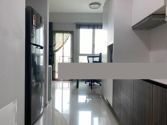 Vacanza @ East Condominium For Sale, $880,000, 2 Bed 1 Bath 560 sqft $1,571.00 psf