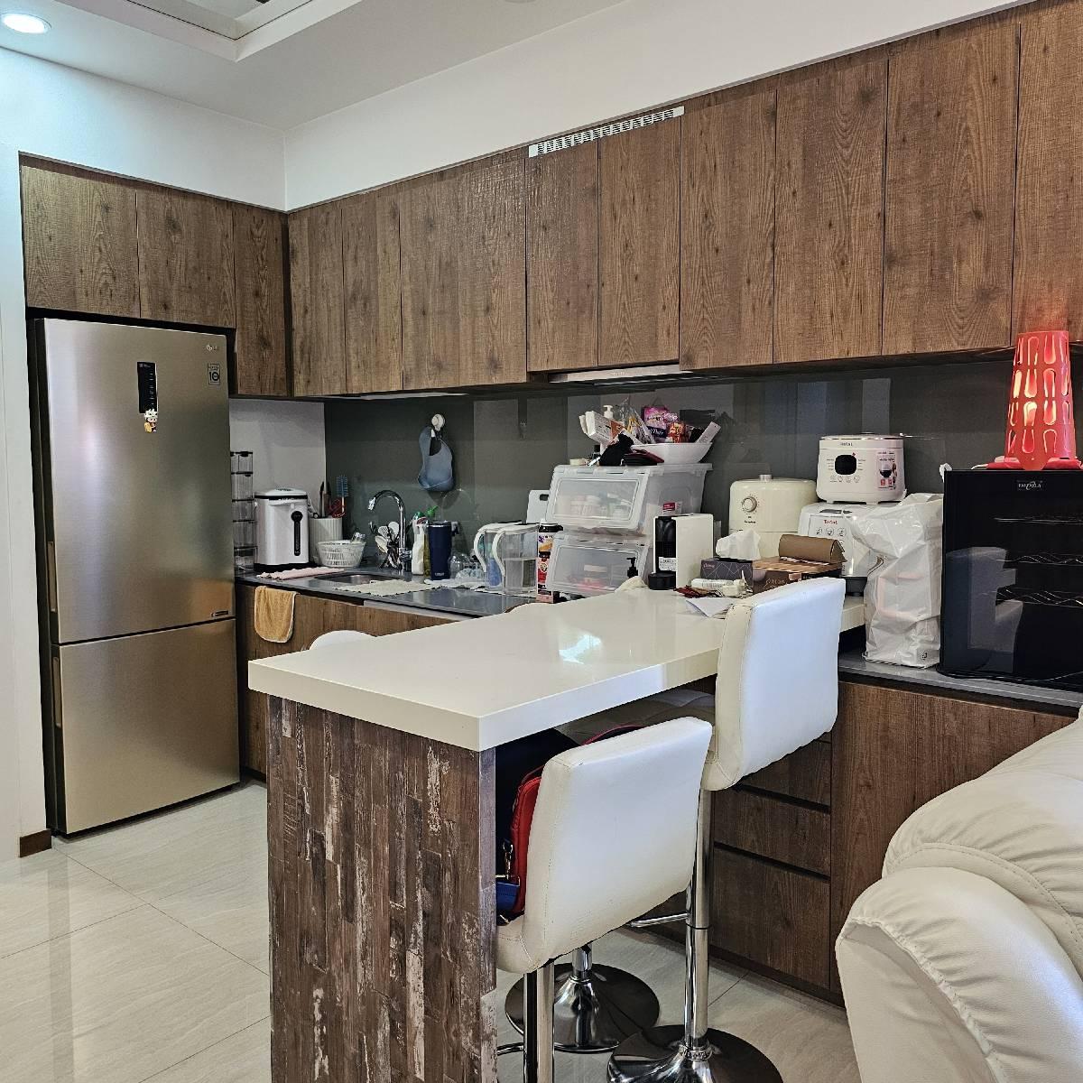 POLLEN & BLEU Condominium For Sale, $1,290,000, 1 Bed 1 Bath 549 sqft $2,350.00 psf