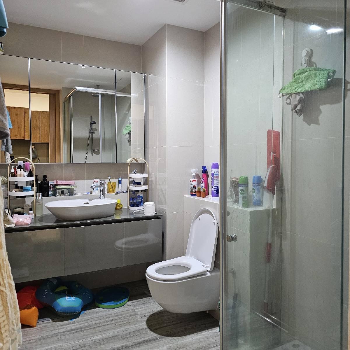 POLLEN & BLEU Condominium For Sale, $1,290,000, 1 Bed 1 Bath 549 sqft $2,350.00 psf