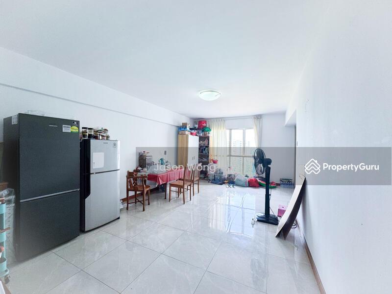 Prop-GPT: HDB Flat: D19 Punggol 135 Edgedale Plains