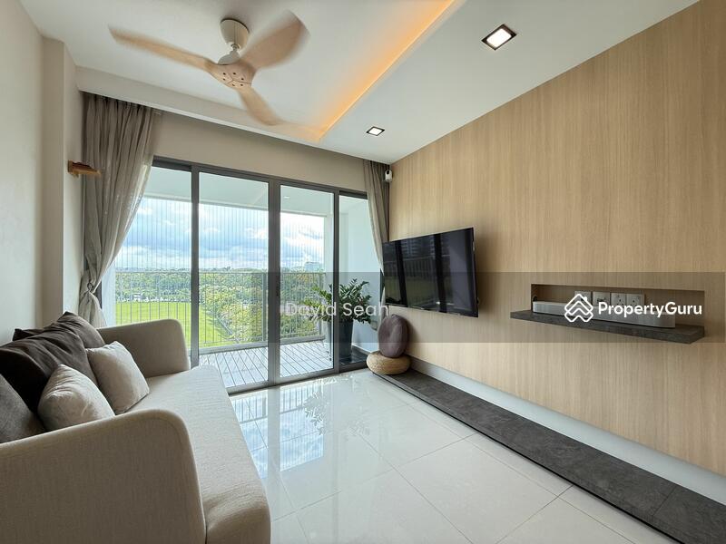 Prop-GPT: HDB Flat: D18 Tampines 519A Tampines Central 8