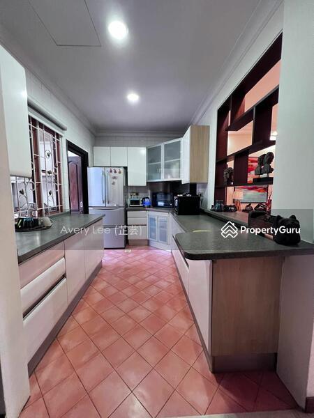 Corner Terrace for Sale: Serangoon, D19, 556066