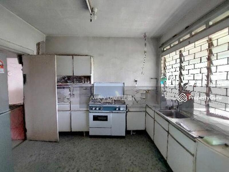 Semi-Detached for Sale: Holland, D10, 276949