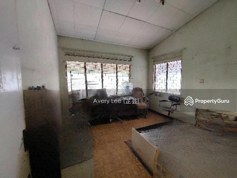 Semi-Detached for Sale: Holland, D10, 276949