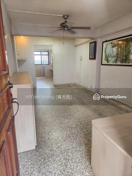 Prop-GPT: HDB Flat: D15 Marine Parade 31 Marine Crescent