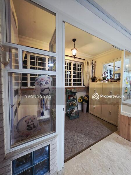 Prop-GPT: HDB Flat: D27 Yishun 776 Yishun Avenue 2