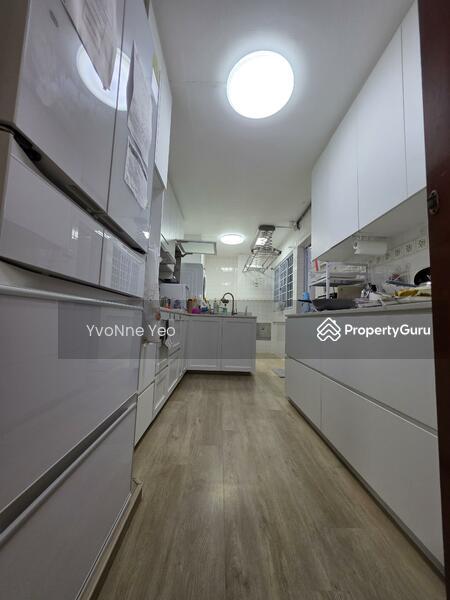 776 Yishun Avenue 2