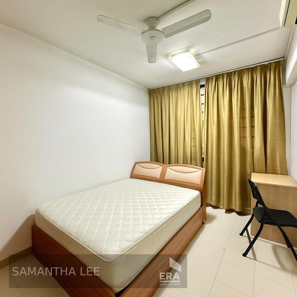 HDB - 2 room for Sale: Bukit Batok Street 32, Bukit Batok, D23, 650317