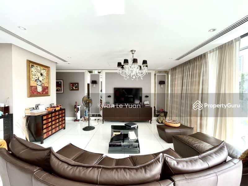 Condominium for Sale: Oxley, D09, 238675