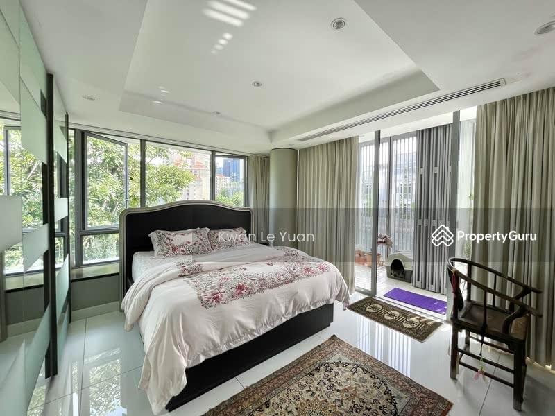 Condominium for Sale: Oxley, D09, 238675