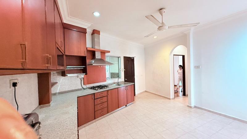 Golden chance bungalow status below 3m near mrt Semi-Detached House For Sale, $2,500,0004 Bath 3,500 sqft $357.00 psf