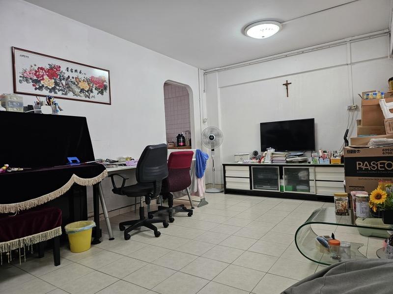 HDB Apartment for Sale: Yishun, D27, 760610