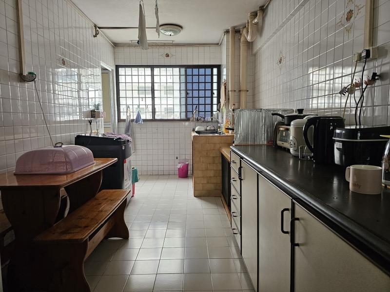 HDB Apartment for Sale: Yishun, D27, 760610