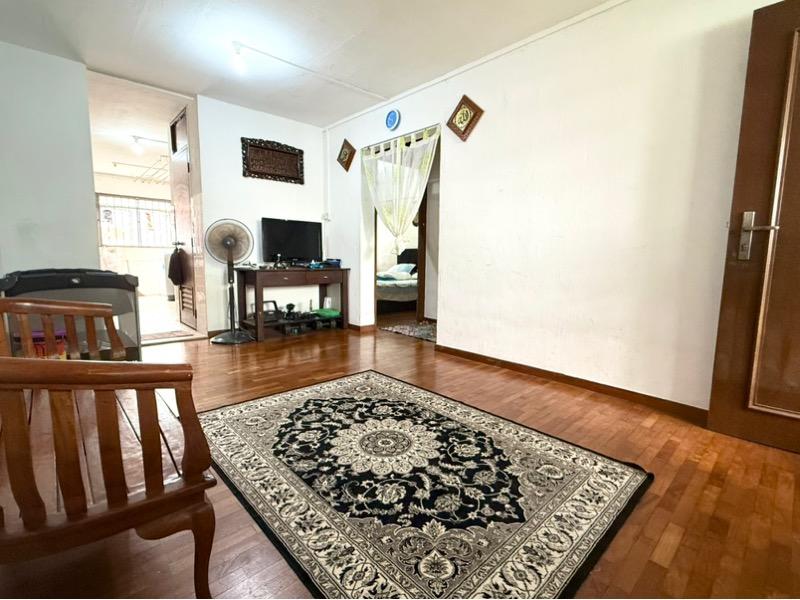 HDB Apartment for Sale: Yishun, D27, 760172