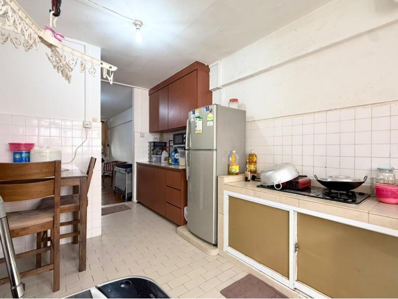 HDB Apartment for Sale: Yishun, D27, 760172