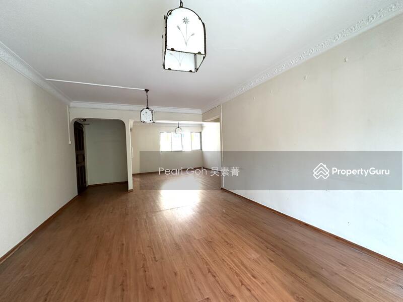 HDB Flat for Sale: Tampines, D18, 521229