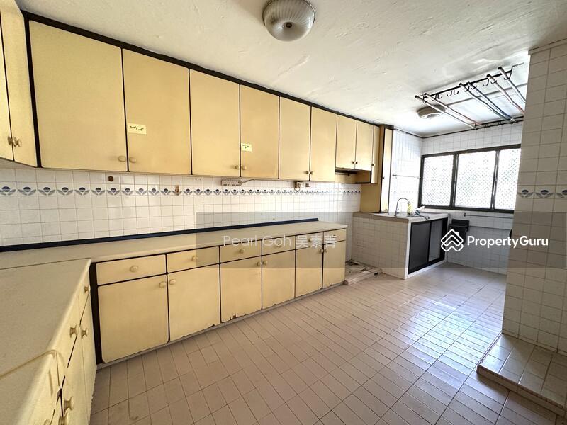 HDB Flat for Sale: Tampines, D18, 521229