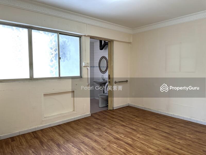 HDB Flat for Sale: Tampines, D18, 521229