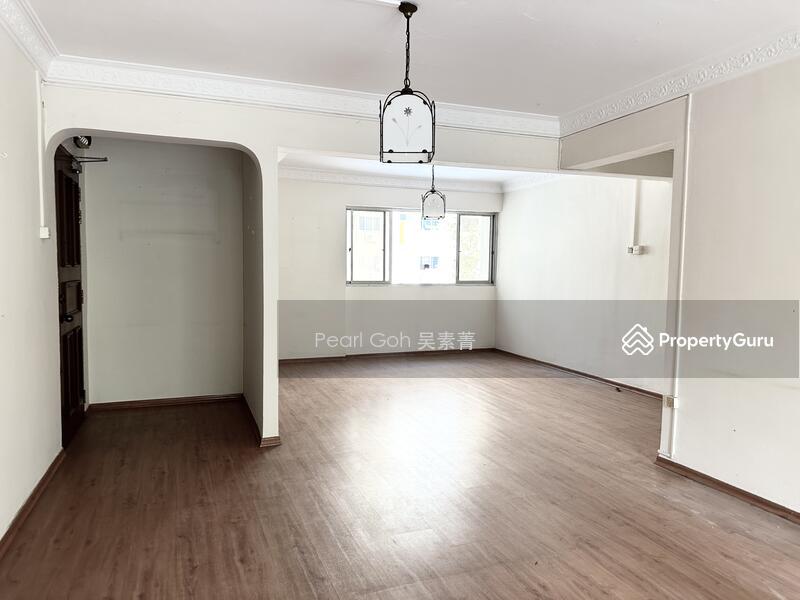 HDB Flat for Sale: Tampines, D18, 521229