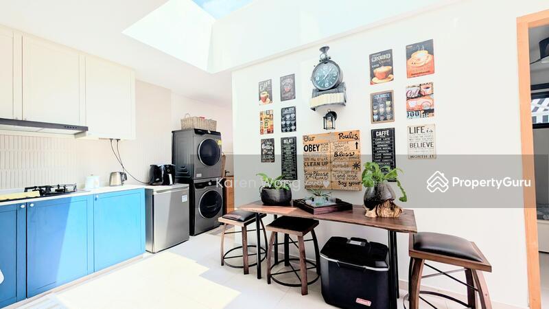 Semi-Detached for Sale: Pasir Ris, D18, 519917