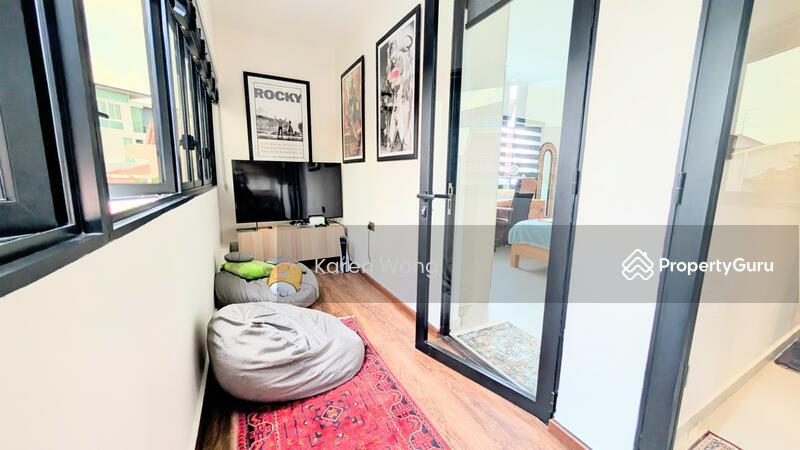 Semi-Detached for Sale: Pasir Ris, D18, 519917