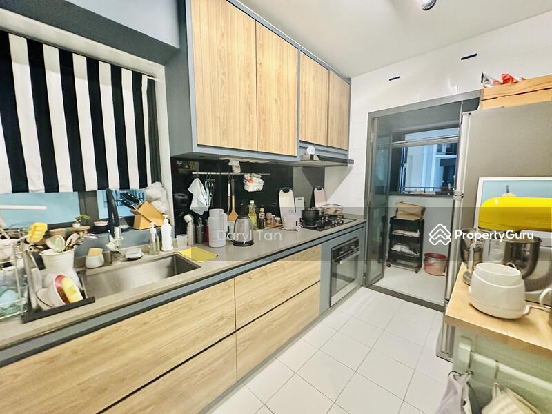 HDB Flat for Sale: D03, 141087