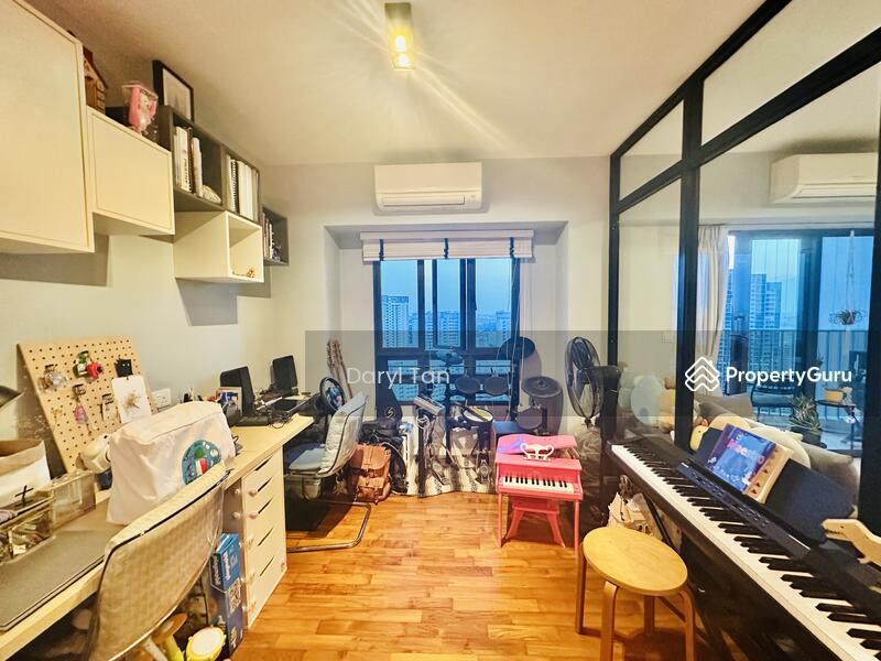 HDB Flat for Sale: D03, 141087