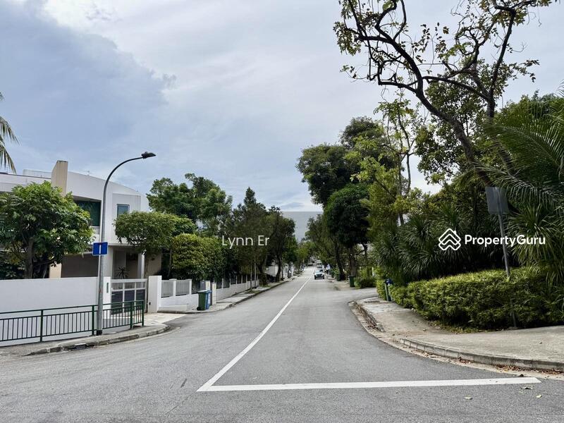 king's close/ Near Nanyang Primary school/ Farrer rd mrt
